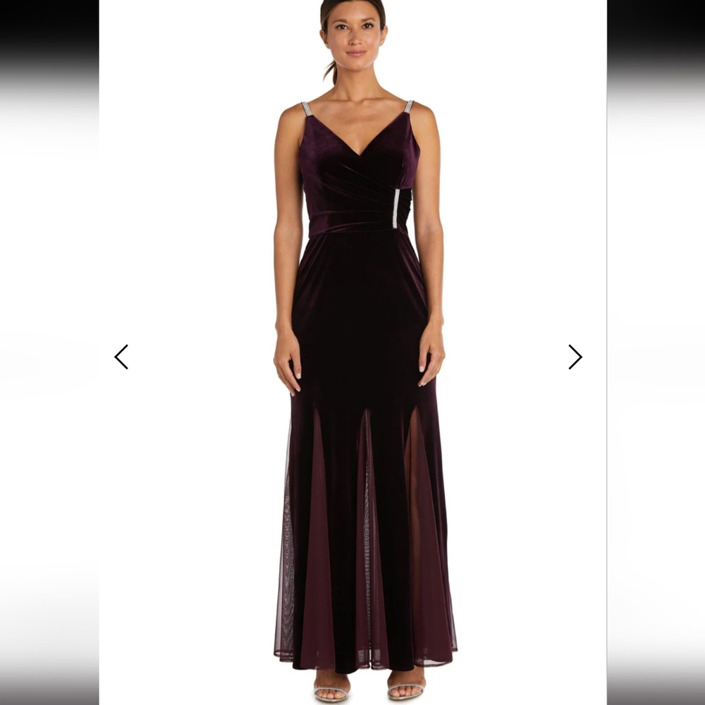 Nightway long formal velvet evening dress - Picture 2 of 8